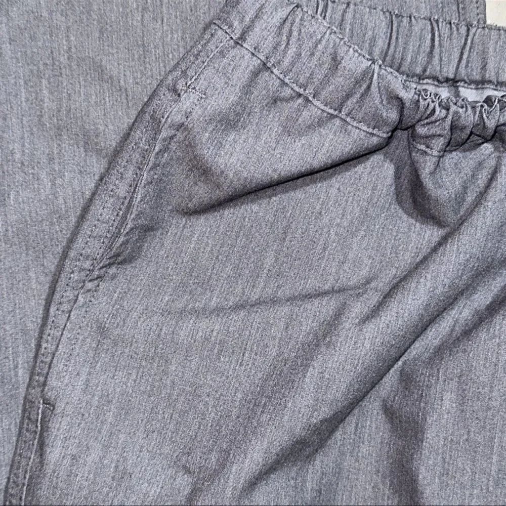 Figs Scrub Pants - Picture 3 of 6